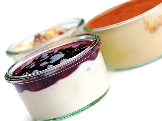 포토 JPG 해외이미지 실내 종류 사람없음 다양 세개 흰배경 푸딩 해외202004 해외포토 다수 백그라운드 디저트 3 내부 흰색 파일형식 이미지허브