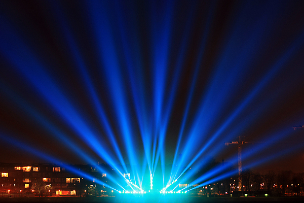 포토 JPG 해외이미지 여행 백그라운드 하늘 사람없음 건물 물 파란색 빛 강 도시풍경 컬러풀 여행객 산책로 신선 도시 야간 가득함 호기심 쇼 북쪽 폭설 해외202004 해외포토 자연요소 건축물 감정 길 컬러 컨셉 눈_날씨 사람 풍경 자연재해 방향 파일형식 이미지허브