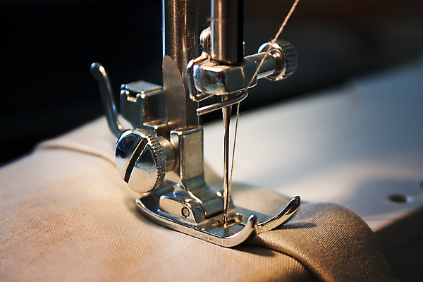 포토 JPG 해외이미지 실내 사람없음 바느질 재봉틀 재단 재단사 바늘땀 해외202004 해외포토 직업 내부 파일형식 이미지허브