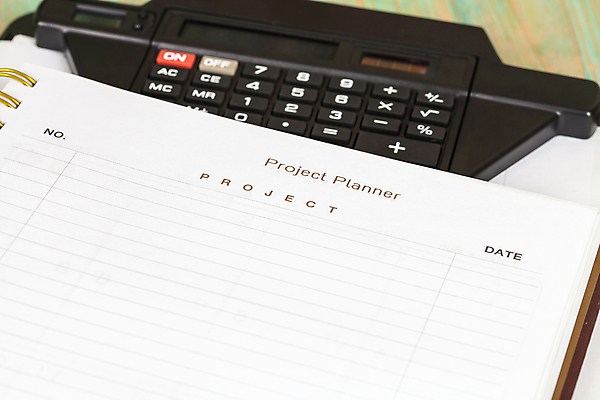 포토 JPG 해외이미지 직업 종이 백그라운드 비즈니스 새로움 아이디어 사람없음 책 사무실 우주 다이어리 쪽지 공책 공백 흰색 계획 오브젝트 문서 약속 페이지 월 고립 조언 프로젝트 해외202004 해외포토 컬러 컨셉 문구용품 사무용품 날짜 파일형식 이미지허브