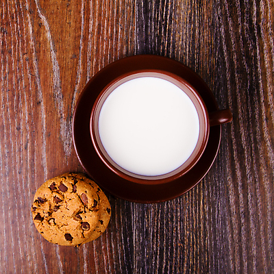 포토 JPG 해외이미지 접시 디자인 음료 음식 백그라운드 컨셉 지도 텍스트 유리 탁자 버튼 디저트 주택 함께함 사람없음 목재 쌓기 쿠키 우주 케이크 초콜릿 검은색 어둠 우유 성장 흰색 신선 그룹 달콤 아침식사 굽기 먹기 오브젝트 부드러움 덩어리 단백질 스타일 해외202004 해외포토 나무 식기 컬러 가구 재료 모션 재질 유제품 건물 식사 감각 맛 구이 영양소 파일형식 이미지허브