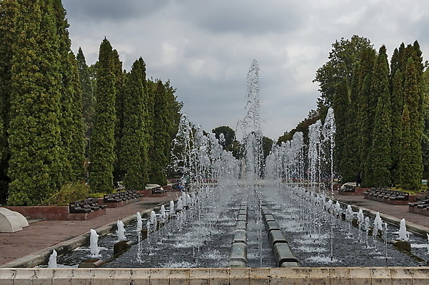 포토 JPG 해외이미지 나무 식물 디자인 건축양식 자연 종류 사람없음 야외 장식 물 정원 봄 흐름 성장 침대 신선 그룹 분수 일반 구성 불가리아 많음 해외202004 해외포토 자연요소 계절 건축 가구 컨셉 생태계 파일형식 남유럽 이미지허브