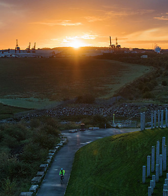 포토 JPG 해외이미지 자연 사람없음 햇빛 일출 자전거 새벽 시골 업무 해외202004 해외포토 자연요소 태양 노을 바이크 작업 생태계 파일형식 이미지허브