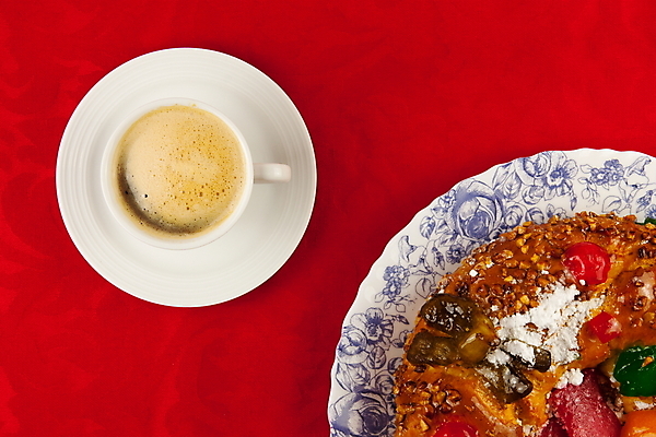 포토 JPG 해외이미지 커피 음료 음식 건조 사람없음 컵 빨간색 반사 갈색 우주 어둠 신선 고급 맛 아침식사 혼합 굽기 만족 심플 아로마 갈기 향 내추럴 사방 스타일 해외202004 해외포토 식기 감정 컬러 컨셉 식사 구이 파일형식 이미지허브