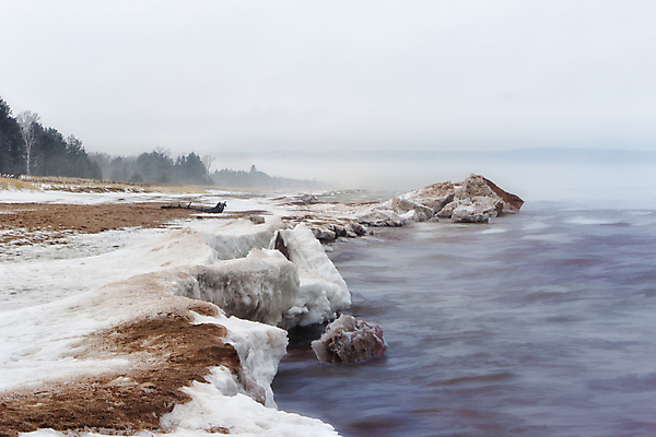포토 JPG 해외이미지 나무 길 호수 모래 겨울 자연 풍경 사람없음 야외 물 햇빛 갈색 얼음 안개 발자국 해외202004 해외포토 자연요소 식물 계절 컬러 자국 날씨 태양 생태계 파일형식 이미지허브