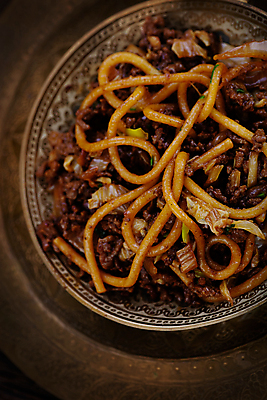 포토 JPG 해외이미지 접시 아시아 음식 백그라운드 채소 재료 젓가락 고추 밥 양파 건강 육류 돼지고기 요리 동양인 사람없음 빨간색 초록색 컬러풀 중식 식당 계란 식사 저녁식사 중국 당근 튀김 흰색 면 뜨거움 달콤 맛 대나무 롤 후추 점심식사 깊이 대두 입가심 해외202004 해외포토 나무 식기 나라 컬러 컨셉 식재료 뿌리채소 수저 인종 상점 알 향신료 파일형식 이미지허브