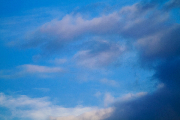 포토 JPG 해외이미지 구름 하늘색 백그라운드 자연 하늘 사람없음 여름 파란색 빛 햇빛 맑음 흰색 분위기 천국 해외202004 해외포토 자연요소 계절 컬러 컨셉 날씨 태양 생태계 파일형식 이미지허브