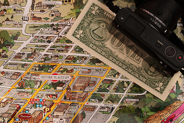 포토 JPG 해외이미지 라이프스타일 디자인 응시 옷 여행 백그라운드 컨셉 지도 장신구 모바일 휴가 설계 사람 사람없음 세계 카메라 정상 나침반 수집 오브젝트 복고 깃대 애리조나 짐싸기 발견 계산서 백패커 옛날 항목 힙스터 해외202004 해외포토 시선 패션 생활 전자제품 미국 파일형식 이미지허브