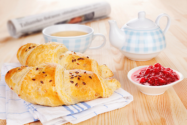 포토 JPG 해외이미지 스튜디오촬영 음료 음식 빵 백그라운드 비즈니스 탁자 아침 사람없음 목재 컵 금융 식사 빵집 신선 신문 황금 달콤 아침식사 잼 굽기 먹기 대륙 프랑스어 마멀레이드 페스츄리 해외202004 해외포토 주간 나무 문자 식기 가구 재료 모션 실내 간행물 경제 상점 소스_음식 뉴스 맛 구이 파일형식 이미지허브