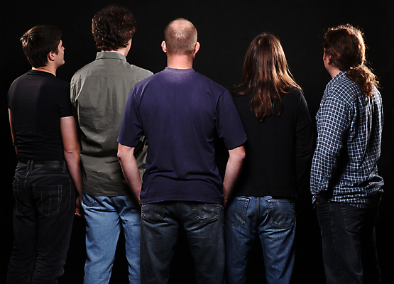 포토 JPG 해외이미지 모델 라이프스타일 남자 검은배경 서기 사람 여러명 가로 친구 청춘 유행 도시 악단 그룹 시원함 5 떠남 스타일 해외202004 해외포토 음악 다수 백그라운드 컨셉 관계 모션 생활 숫자 검은색 파일형식 이미지허브