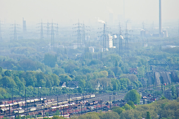 포토 JPG 해외이미지 식물 외관 산업 독일 안테나 풍경 사람없음 야외 도시 해외202004 해외포토 유럽 통신 파일형식 이미지허브