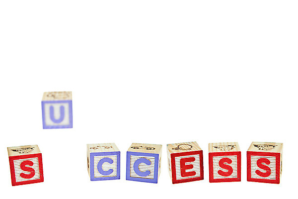 포토 JPG 해외이미지 모델 손 디자인 컨셉 돈 오렌지 비즈니스 텍스트 성공 추상 아이디어 사람없음 초록색 파란색 단어 노란색 블록 흰색 업무 퍼즐 끝 편지 심볼 동료 사인 고립 해외202004 해외포토 문자 컬러 무늬 과일 관계 신체부위 작업 재산 파일형식 이미지허브