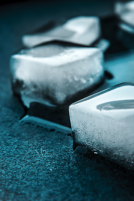 포토 JPG 해외이미지 근접촬영 사람없음 얼음 투명 소프트포커스 큐브 해외202004 해외포토 자연요소 뷰포인트 촬영기법 파일형식 이미지허브