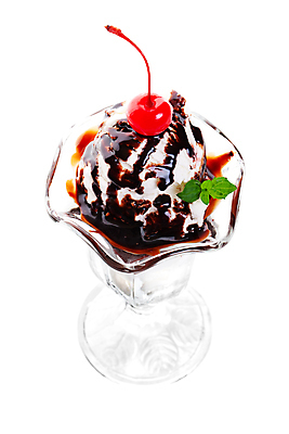 포토 JPG 해외이미지 음식 다이어트 유리 아이스크림 디저트 사람없음 빨간색 초콜릿 얼음 흐름 신선 고명 체리 달콤 맛 큼 먹기 민트 허브 크림 국자 흰배경 토핑 시럽 칼로리 고립 구식 바닐라 해외202004 해외포토 자연요소 식물 컬러 백그라운드 컨셉 과일 모션 재질 주방용품 건강 흰색 크기 파일형식 이미지허브