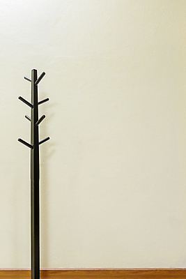 포토 JPG 해외이미지 나무 1 옷 벽 조각 가구 백그라운드 패턴 텍스트 주택 실내 집게 서기 사람없음 내부 목재 세로 빛 장미 유행 우주 검은색 공백 장비 코트 수확 고리 우아함 옷걸이 오브젝트 싱글 질감 복고 구식 수목 신발장 옛날 입력 스타일 해외202004 해외포토 식물 꽃 컬러 생활용품 컨셉 무늬 농업 재료 모션 건물 외투 파일형식 이미지허브