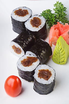 포토 JPG 해외이미지 전통 접시 아시아 음식 백그라운드 밥 오이 새우 어류 요리 동양인 사람없음 일본 검은색 식사 저녁식사 초밥 회 신선 해조류 맛 고추냉이 참치 장어 해산물 날것 롤 연어 생강 점심식사 해외202004 해외포토 식기 나라 컬러 컨셉 채소 갑각류 인종 수중동물 양념 해양식물 일본음식 파일형식 이미지허브