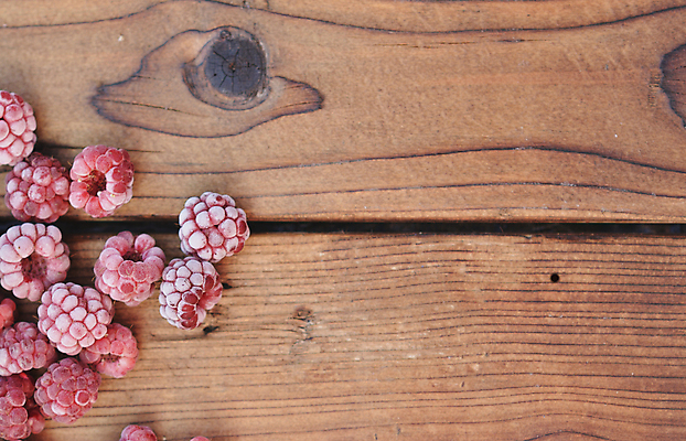 포토 JPG 해외이미지 열매 음식 백그라운드 잎 다이어트 과일 자연 탁자 디저트 건강 사람없음 목재 빨간색 초록색 여름 갈색 정원 수확 흰색 나뭇가지 시골 신선 달콤 맛 유기농 날것 산딸기 찢어짐 내추럴 고립 숙성 진짜 채식주의자 핸드메이드 해외202004 해외포토 나무 식물 웰빙 계절 컬러 가구 컨셉 농업 재료 모션 생태계 채식 파일형식 이미지허브