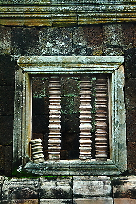 포토 JPG 해외이미지 외관 아시아 종교 문화 벽 백그라운드 패턴 불교 건축양식 창문 날씨 추상 벽돌 프레임 미술 동양인 풍경 사람없음 내부 건물 장식 빛 컬러풀 갈색 문 페인트 공백 수확 골동품 바위 거친 역사 재산 묘사 질감 캄보디아 동쪽 옛날 파멸 힌두교 스타일 해외202004 해외포토 건축물 건축 나라 컬러 컨셉 무늬 농업 문화예술 인종 금융 돌_바위 방향 파일형식 소멸 이미지허브