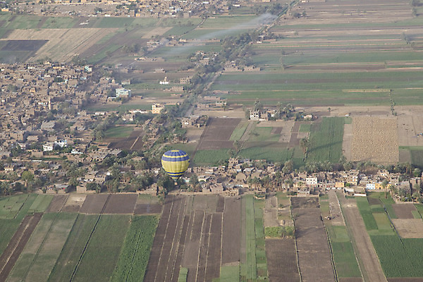 포토 JPG 해외이미지 여행 밭 아프리카 하늘 아침 휴가 이집트 풍경 사람없음 관광지 계곡 새벽 자유 뜨거움 가스 풍선 이국적 해외202004 해외포토 주간 자연요소 나라 컨셉 농업 파일형식 이미지허브