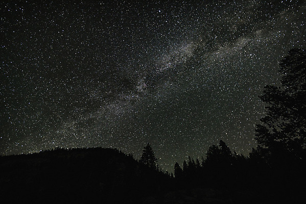 포토 JPG 해외이미지 나무 공원 별 여행 자연 휴가 산 국립공원 풍경 사람없음 야외 여름 환경 미국 하이킹 황무지 고독 보호 야간 숲 배낭여행 은하계 캘리포니아 멀리 기후변화 해외202004 해외포토 자연요소 식물 계절 공공시설 감정 컨셉 북아메리카 레저 날씨 변화 생태계 파일형식 이미지허브
