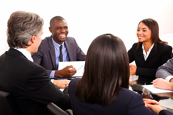 포토 JPG 해외이미지 백인 직업 여자 남자 비즈니스 사업가 탁자 넥타이 직장 실내 미소 사람 앉기 동양인 정장 여러명 사무실 중국 작업 비즈니스우먼 그룹 스마트 책상 동료 흰배경 경영자 고립 혼혈 해외202004 해외포토 서양인 잡화 옷 아시아 가구 다수 백그라운드 컨셉 회사 관계 모션 표정 인종 내부 흰색 직장인 리더 다문화 파일형식 이미지허브