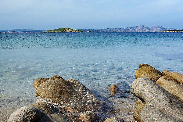 포토 JPG 해외이미지 유럽 모래 바다 여행 자연 하늘 휴가 풍경 해변 사람없음 야외 물 여름 파란색 이탈리아 바위 만 지중해 암초 북쪽 다도해 파라다이스 화강암 해외202004 해외포토 자연요소 계절 나라 컬러 암석 돌_바위 방향 생태계 파일형식 이미지허브