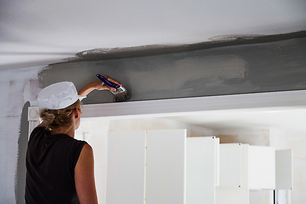 포토 JPG 해외이미지 백인 직업 디자인 여자 벽 가사 청소년 표면 지붕 노동자 새로움 주택 한명 사람 성인 내부 장식 페인트 방 장비 흰색 공구 붓 업무 수리 천장 페인트붓 화가 부활 DIY 복원 업그레이드 해외202004 해외포토 서양인 1 컬러 컨셉 취미 건물 도구 작업 파일형식 이미지허브