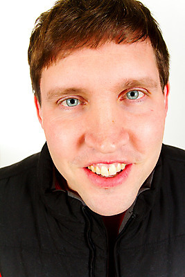 포토 JPG 해외이미지 스튜디오촬영 백인 얼굴 갈색머리 한명 사람 머리 흰색 흰배경 고립 해외202004 해외포토 서양인 1 헤어스타일 컬러 백그라운드 실내 신체부위 파일형식 이미지허브