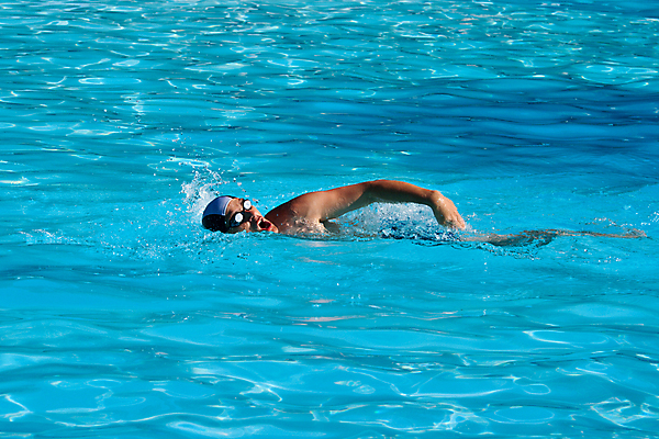 포토 JPG 해외이미지 백인 남자 수영복 길 스포츠 건강 한명 성인 야외 물 운동 수영 근육질 기어가기 해외202004 해외포토 자연요소 서양인 1 옷 모션 근육 사람 수상스포츠 몸매 파일형식 이미지허브