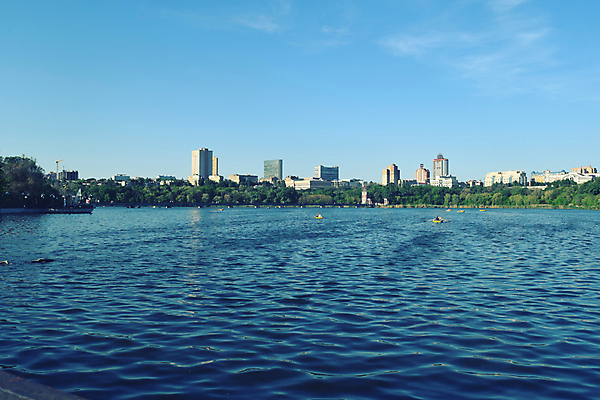 포토 JPG 해외이미지 나무 구름 공원 아시아 여행 백그라운드 밭 벤치 비즈니스 건축양식 자연 하늘 아침 사람 풍경 잔디 사람없음 야외 건물 초록색 여름 파란색 도시풍경 사무실 햇빛 태양 환경 탑 정원 맑음 고층빌딩 중국 봄 도시 숲 땅 장면 스카이라인 내추럴 해외202004 해외포토 주간 자연요소 식물 건축물 계절 공공시설 건축 나라 컬러 농업 의자 날씨 빌딩 생태계 파일형식 이미지허브