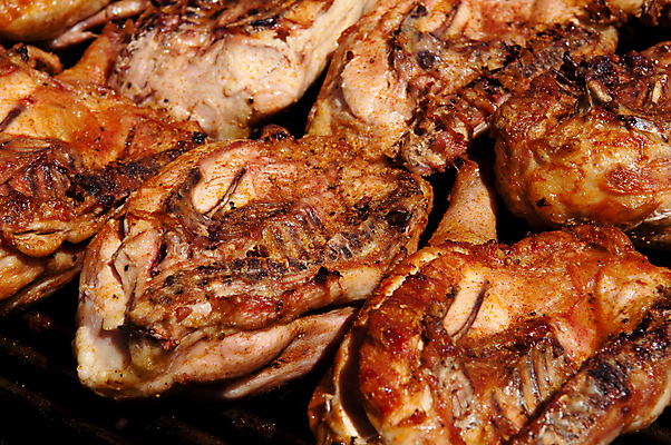 포토 JPG 해외이미지 음식 날개 다이어트 표시 건강 육류 요리 사람없음 식당 저녁식사 치킨 신선 그릴 바비큐 굽기 브런치 아로마 칠면조 점심식사 화상 해외202004 해외포토 식재료 조류 주방용품 상점 식사 상처 구이 닭고기요리 파일형식 이미지허브