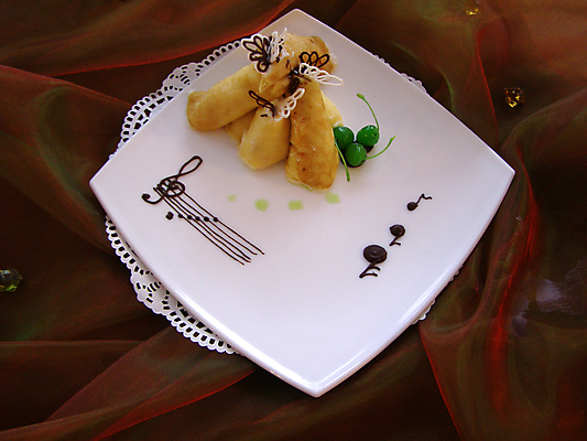 포토 JPG 해외이미지 접시 음식 패턴 디저트 사람없음 초콜릿 식탁보 흰색 우아함 맛 민트 크림 서빙 팬케이크 폭식 식욕 영양분 해외202004 해외포토 식기 컬러 컨셉 무늬 케이크 허브 파일형식 이미지허브