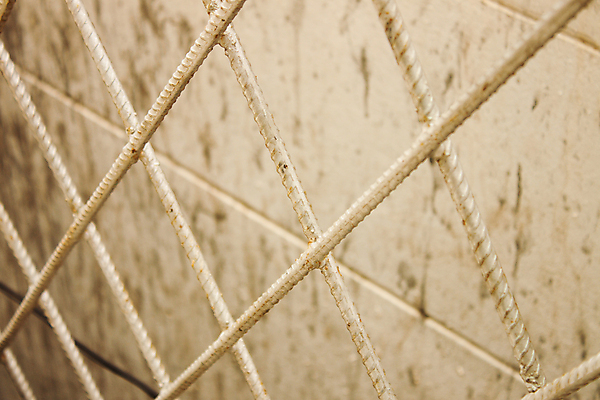 포토 JPG 해외이미지 모양 디자인 산업 벽 백그라운드 패턴 안전 사람없음 야외 그래픽 울타리 금속 그물 보호 접속 철 교도소 감옥 질감 보안 철사 새장 시스템 망사 그런지 철강 해외202004 해외포토 컨셉 무늬 재질 담장 직물 케이지 파일형식 이미지허브