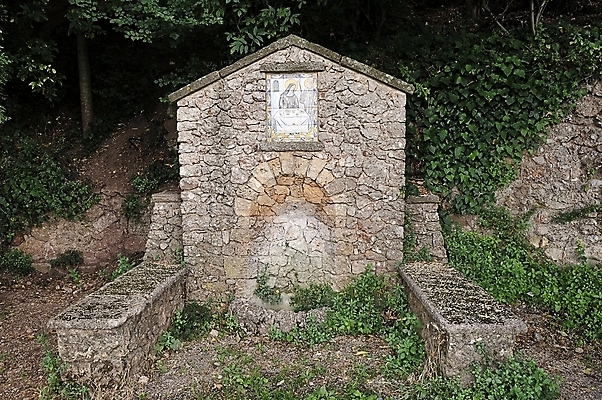 포토 JPG 해외이미지 문화 건축양식 자연 하늘 사람없음 야외 바위 도시 역사 심볼 기념물 천연기념물 옛날 해외202004 해외포토 건축 돌_바위 생태계 파일형식 이미지허브