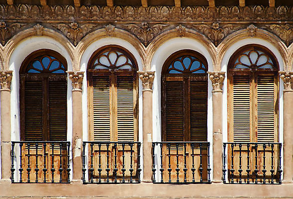 포토 JPG 해외이미지 전통 외관 유럽 문화 여행 건축양식 창문 주택 사람없음 건물 화려 역사 스페인 스페인어 안달루시아 스타일 해외202004 해외포토 건축물 건축 나라 컨셉 파일형식 이미지허브