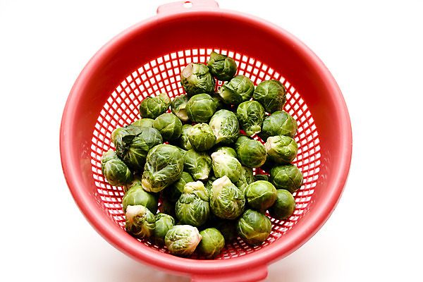 포토 JPG 해외이미지 음식 잎 채소 건강 사람없음 빨간색 초록색 수확 신선 먹기 흰배경 양배추 날것 해외202004 해외포토 식물 컬러 백그라운드 농업 모션 흰색 파일형식 이미지허브