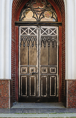 포토 JPG 해외이미지 백인 꽃무늬 패턴 건축양식 부동산 아파트 주택 프레임 사람없음 건물 장식 울타리 숫자 문 금속 경계선 도시 철 묘사 대장장이 복원 엘리먼트 옛날 조지아 철강 생존 스타일 해외202004 해외포토 서양인 문자 건축물 건축 꽃 선 무늬 재질 담장 재산 경계 동유럽 파일형식 이미지허브