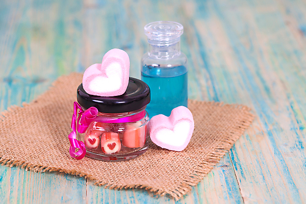 포토 JPG 해외이미지 음식 백그라운드 디저트 나선형 사탕 사람없음 가로 초록색 컬러풀 과자 여러개 침묵 소용돌이 달콤 맛 설탕 반죽 흙더미 해로움 해외202004 해외포토 컬러 다수 컨셉 무늬 소리 흙 회오리 파일형식 더미 이미지허브