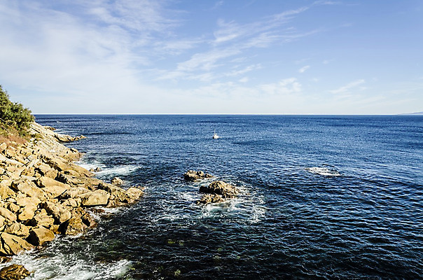 포토 JPG 해외이미지 유럽 파도 백그라운드 자연 하늘 사람없음 물 파란색 노란색 힘 흐름 스페인 황금 떨어짐 큼 묘사 질감 암초 해외202004 해외포토 자연요소 나라 바다 컬러 컨셉 크기 생태계 파일형식 이미지허브