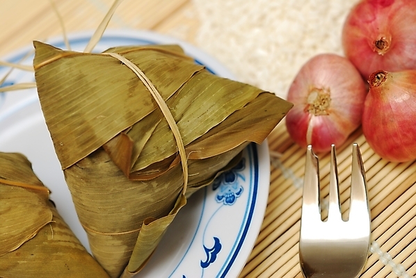 포토 JPG 해외이미지 전통 접시 문화 음식 포크 컨셉 잎 자연 밥 양파 육류 요리 동양인 사람없음 빨간색 초록색 갈색 식당 식사 중국 흰색 신선 먹기 대나무 채식주의자 해외202004 해외포토 나무 식물 식기 아시아 컬러 채소 식재료 모션 인종 상점 생태계 채식 파일형식 이미지허브