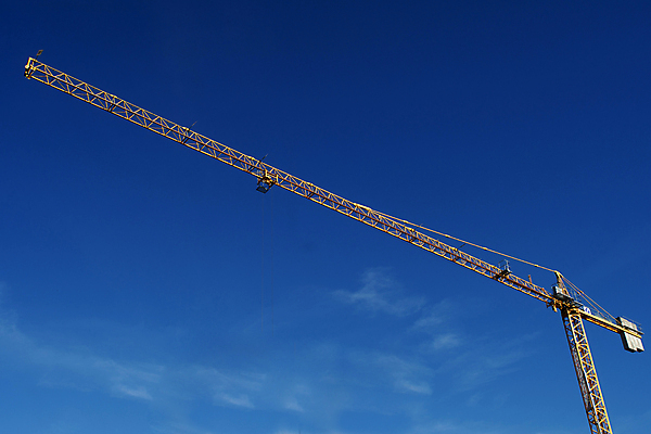 포토 JPG 해외이미지 산업 비즈니스 건축양식 공장 하늘 사람없음 건물 파란색 기계 장비 기중기 리프트 공학 개발 리프팅 해외202004 해외포토 건축물 교육 건축 컬러 공업 중장비 파일형식 이미지허브