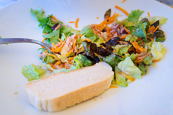 포토 JPG 해외이미지 접시 음식 빵 조각 백그라운드 포크 잎 다이어트 채소 탁자 건강 육류 사람없음 초록색 여름 컬러풀 식당 식사 저녁식사 당근 빵집 샐러드 흰색 시골 신선 닫기 혼합 상추 유기농 성분 점심식사 고립 섞기 식용 해외202004 해외포토 식물 식기 웰빙 계절 컬러 가구 식재료 모션 뿌리채소 상점 파일형식 이미지허브