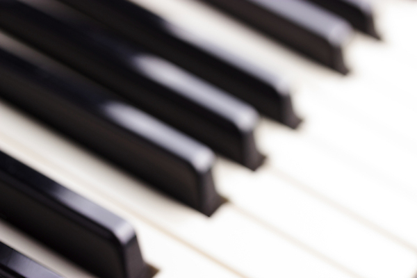 포토 JPG 해외이미지 모양 손 교육 음악 백그라운드 노래 놀이 수업 열쇠 추상 흑백 미술 사람없음 빛 검은색 쪽지 화목 소리 콘서트 공연 음악가 흰색 기구 키보드 피아노 클래식 닫기 코드 묘사 예술가 오디오 상아 재즈 오케스트라 멜로디 명품 뮤지컬 블루스 옛날 작곡가 해외202004 해외포토 직업 컬러 컨셉 무늬 모션 문화예술 촬영기법 이벤트 신체부위 전자제품 악단 건반악기 상품 파일형식 이미지허브