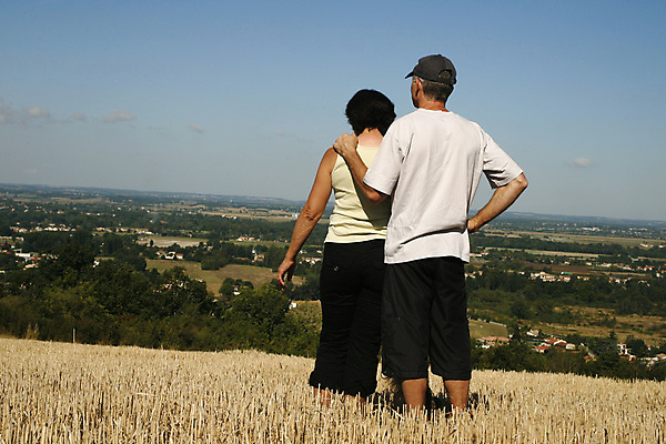 포토 JPG 해외이미지 공원 여자 남자 스포츠 가족 자연 산 함께함 사랑 풍경 성인 사람없음 야외 하이킹 해외202004 해외포토 공공시설 감정 컨셉 관계 레저 사람 생태계 파일형식 이미지허브
