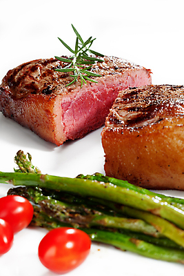 포토 JPG 해외이미지 다이어트 채소 스테이크 비프스테이크 사람없음 식사 저녁식사 아스파라거스 해외202004 해외포토 서양음식 건강 소고기 파일형식 이미지허브