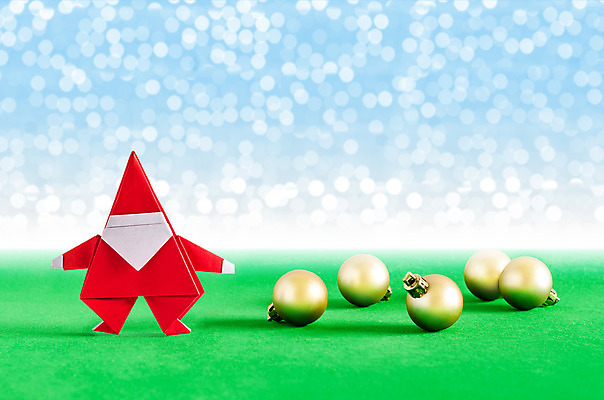 포토 JPG 해외이미지 전통 디자인 계절 행복 종이 백그라운드 컨셉 크리스마스 겨울 공 추상 휴가 수염 기념 선물 미술 사람없음 장식 빨간색 산타클로스 흰색 축하 인사 신용카드 황금 12월 연도 심볼 만족 보케 종이접기 심플 고립 엘리먼트 스타일 클라우스 해외202004 해외포토 기념일 감정 컬러 무늬 문화예술 금융 예절 날짜 접기 파일형식 이미지허브