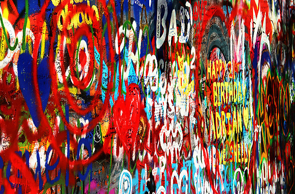 포토 JPG 해외이미지 문화 벽 여행 노래 추상 거리 사랑 미술 사람없음 그래픽 빨간색 초록색 컬러풀 노란색 평화 페인트 자유 도시 그리기 그래피티 60대 파편 심볼 그림 질감 분무기 체코 프라하 강렬 공화국 멀티 팝 히피 해외202004 해외포토 노년 감정 유럽 나라 음악 컬러 컨셉 무늬 모션 문화예술 낙서 파일형식 이미지허브