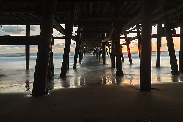 포토 JPG 해외이미지 선 바다 사람없음 파란색 태양 반사 항구 침묵 황혼 일몰 산책로 안개 저녁 아래 캘리포니아 숨김 해외202004 해외포토 자연요소 길 컬러 컨셉 교통시설 날씨 노을 미국 소리 야간 방향 위치 파일형식 이미지허브