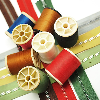 포토 JPG 해외이미지 디자인 드레스 옷 가사 취미 사람없음 유행 직물 면 바느질 땀 실타래 지퍼 수공예 재단 해외202004 해외포토 공예 파일형식 이미지허브