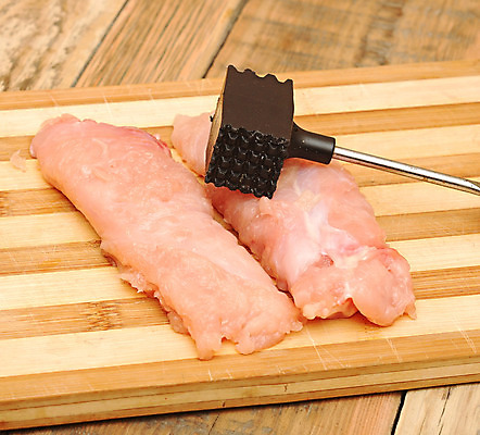 포토 JPG 해외이미지 잡화 음식 분홍색 조각 백그라운드 다이어트 재료 조류 육류 사람없음 목재 빨간색 주방 치킨 장비 촉촉함 기구 공구 신선 닫기 망치 자르기 묘사 준비 날것 부드러움 등심 생식 식용 정육점 해외202004 해외포토 나무 동물 컬러 식재료 모션 건강 상점 젖음 도구 감각 닭고기요리 파일형식 이미지허브